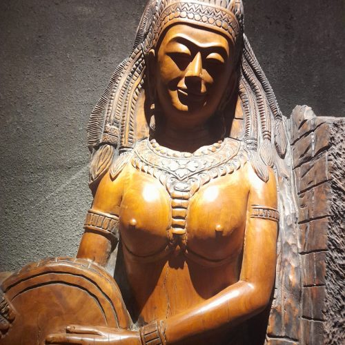 Lao Arts Museum & Buddha Park Tour